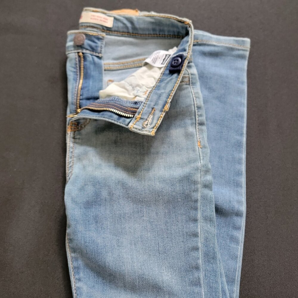 Levi's skinny jeans